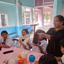 กิจกรรมส่งเสริมอาชีพอิสระเพื่อ การมีรายได้ระหว่างเรียนของนักเรียน